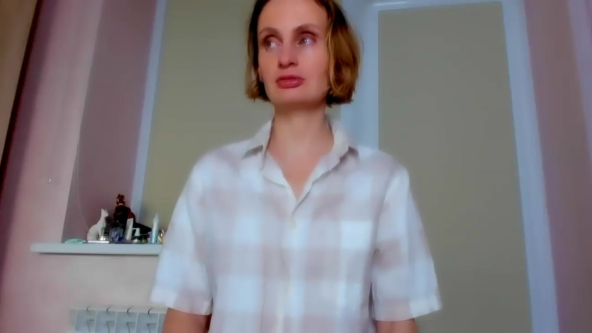 Gallery image thumbnail from Elenapre's myfreecams stream on, 07/04/2025, 07:17 image 1 of 20