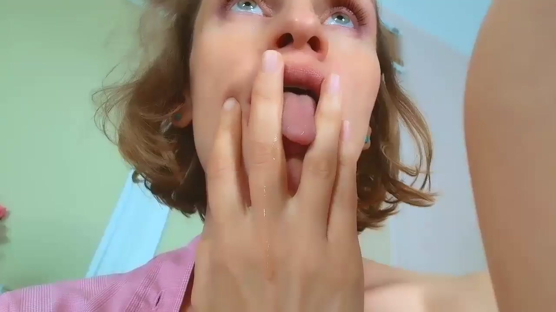 Gallery image thumbnail from Elenapre's myfreecams stream on, 08/29/2025, 07:14 image 10 of 20