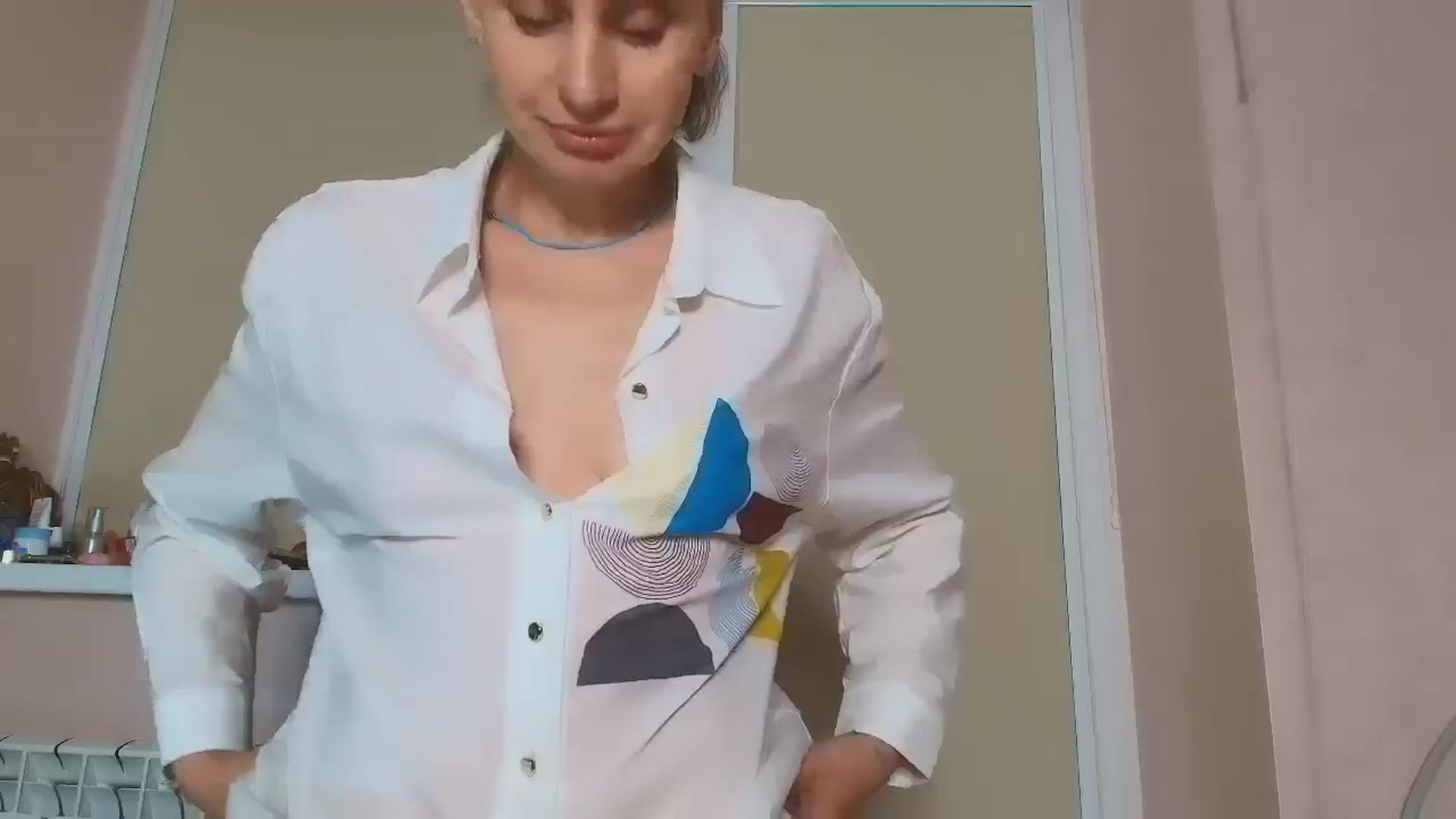 Gallery image thumbnail from Elenapre's myfreecams stream on, 09/09/2025, 07:34 image 2 of 20