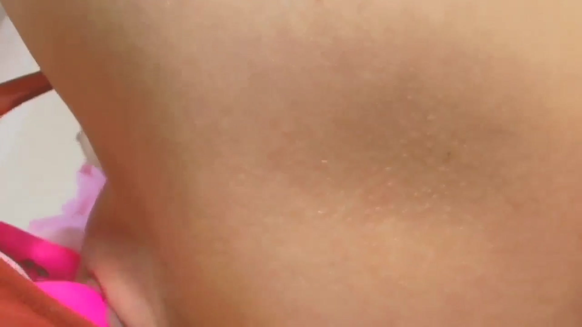 Gallery image thumbnail from Elenapre's myfreecams stream on, 10/11/2025, 07:09 image 7 of 20