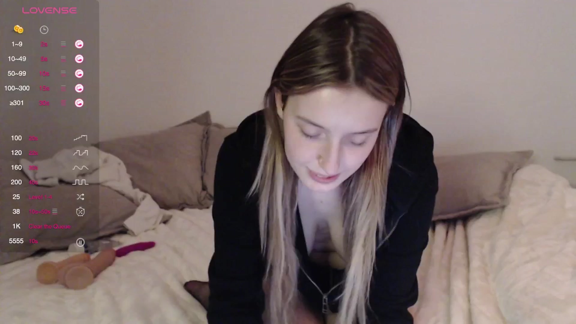 Gallery image thumbnail from Elenaxkiss's myfreecams stream on, 04/05/2025, 22:51 image 16 of 20