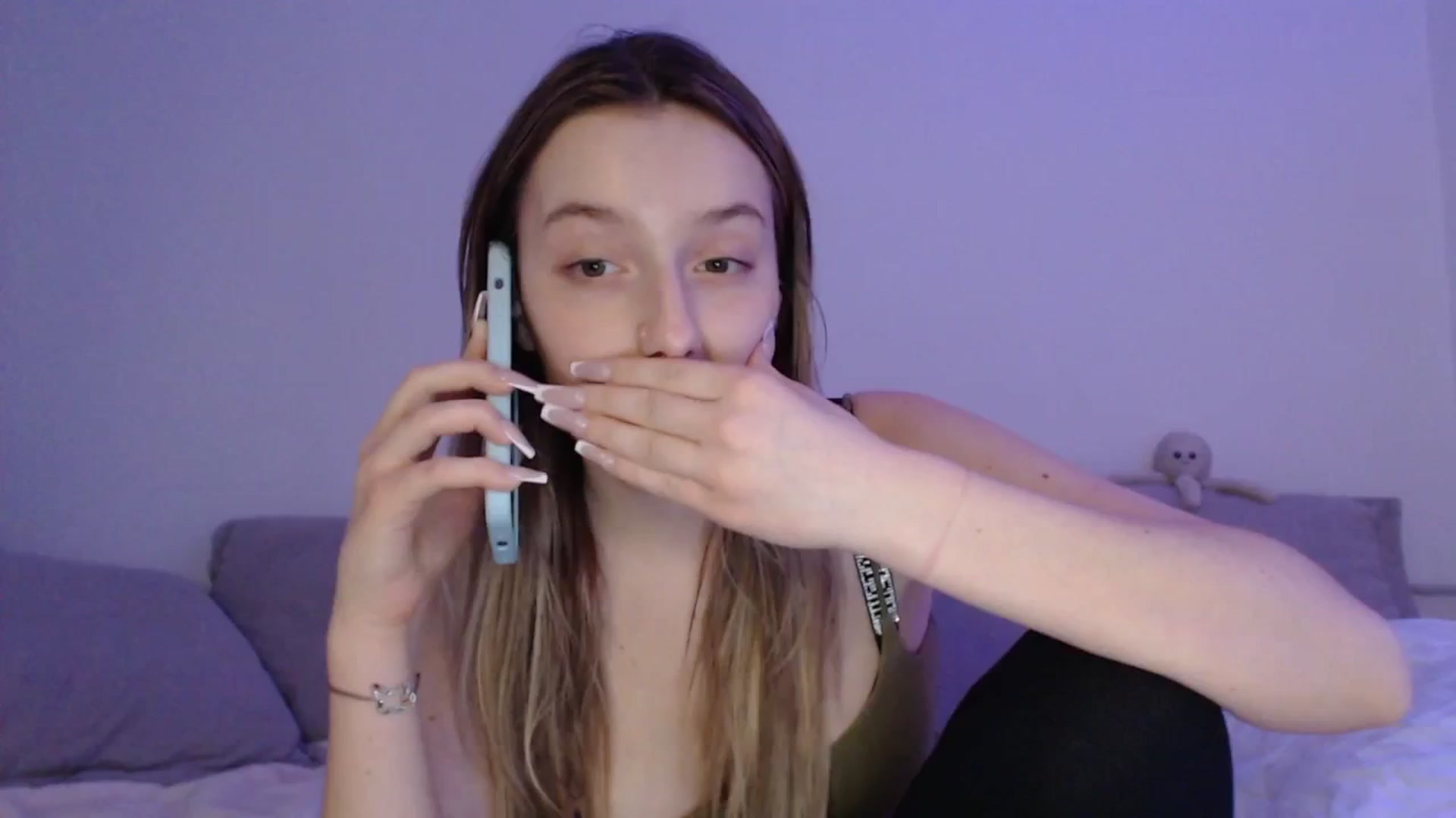 Gallery image thumbnail from Elenaxkiss's myfreecams stream on, 04/20/2025, 18:06 image 7 of 20