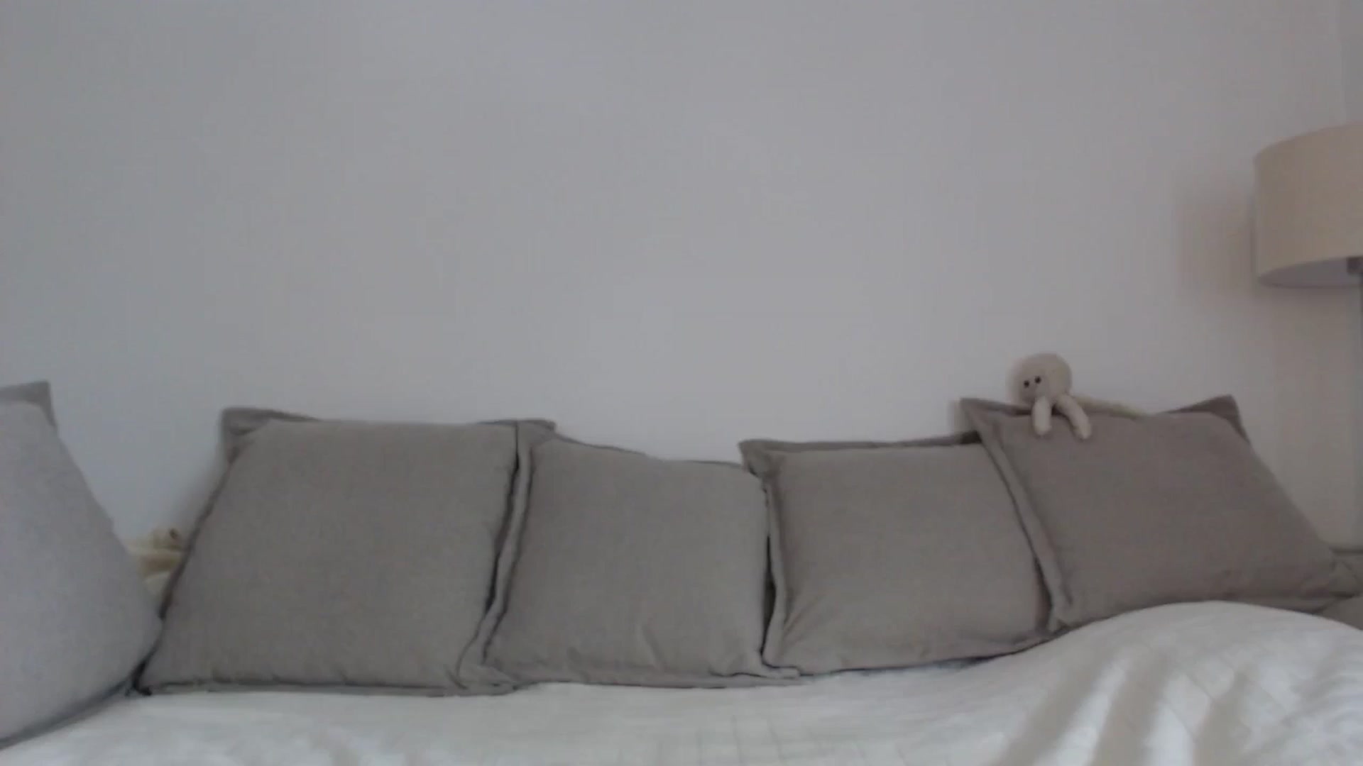 Gallery image thumbnail from Elenaxkiss's myfreecams stream on, 04/24/2025, 11:17 image 9 of 20