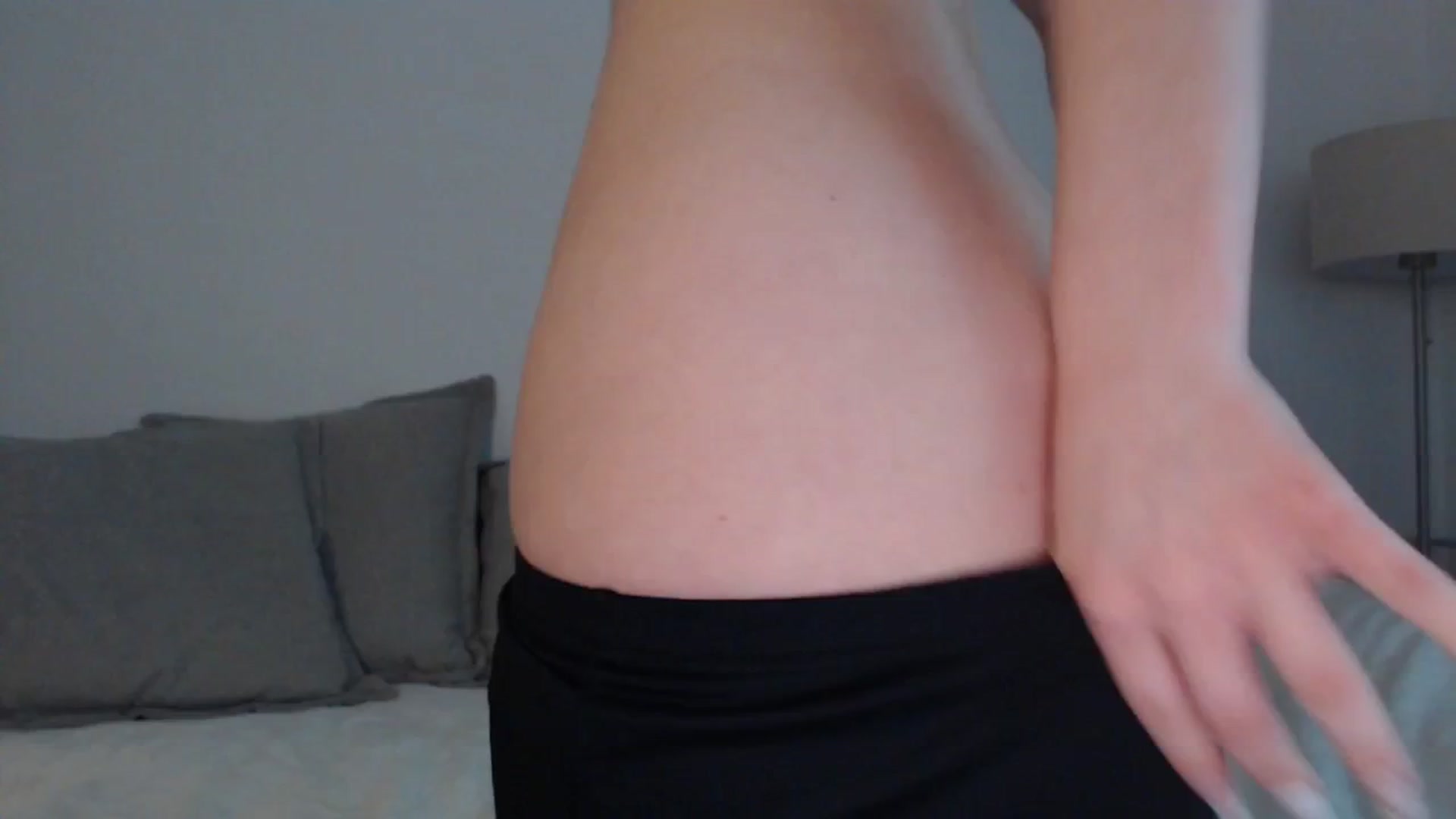 Gallery image thumbnail from Elenaxkiss's myfreecams stream on, 05/06/2025, 10:04 image 9 of 20