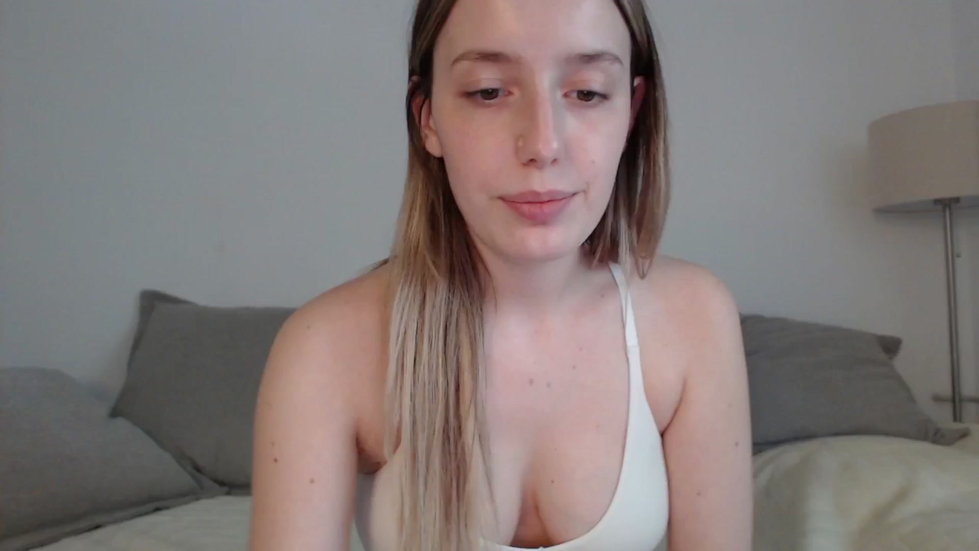 Gallery image thumbnail from Elenaxkiss's myfreecams stream on, 05/11/2025, 15:08 image 20 of 20