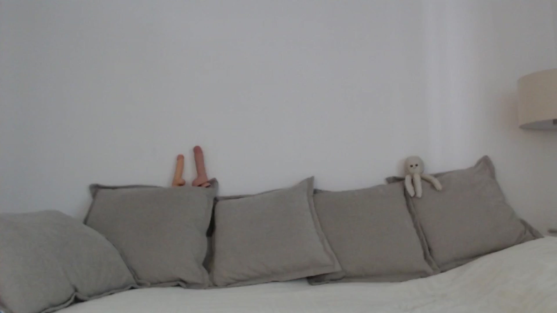 Gallery image thumbnail from Elenaxkiss's myfreecams stream on, 05/19/2025, 12:04 image 5 of 20