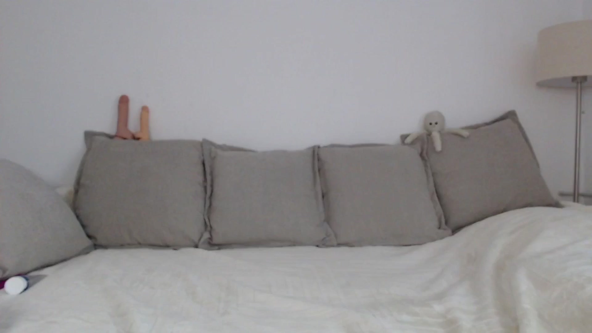 Gallery image thumbnail from Elenaxkiss's myfreecams stream on, 05/21/2025, 12:03 image 14 of 20