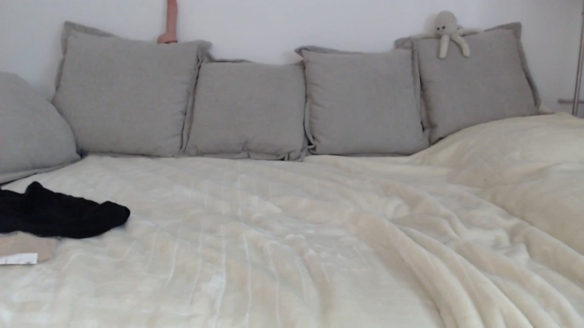 Gallery image thumbnail from Elenaxkiss's myfreecams stream on, 06/03/2025, 10:26 image 15 of 20