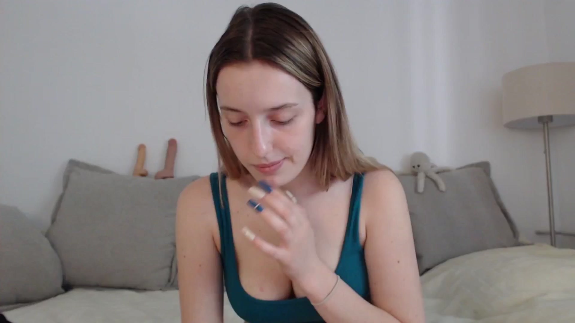 Gallery image thumbnail from Elenaxkiss's myfreecams stream on, 06/03/2025, 10:26 image 6 of 20