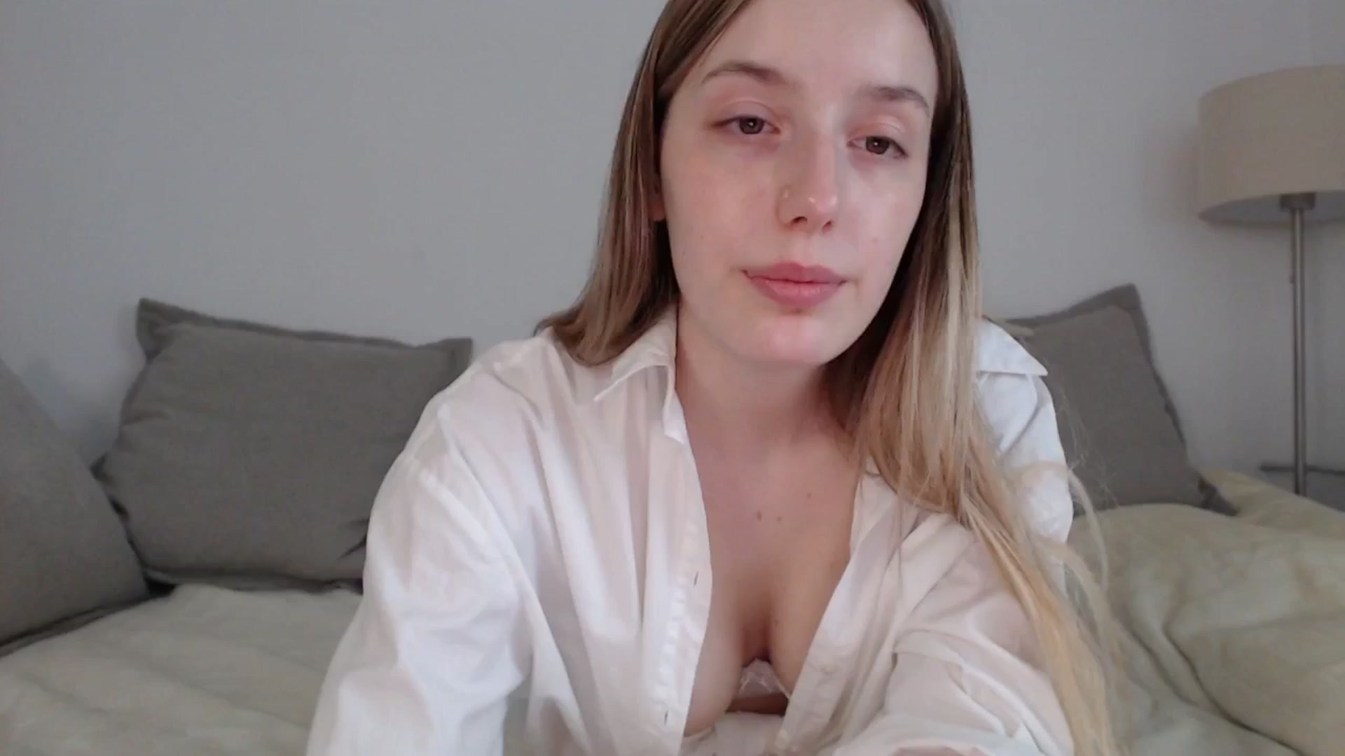 Gallery image thumbnail from Elenaxkiss's myfreecams stream on, 06/04/2025, 11:47 image 15 of 20