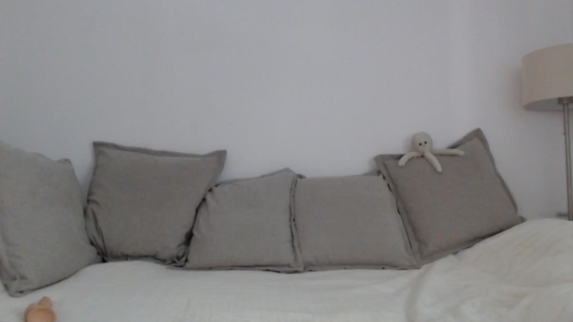 Gallery image thumbnail from Elenaxkiss's myfreecams stream on, 06/10/2025, 11:38 image 8 of 20