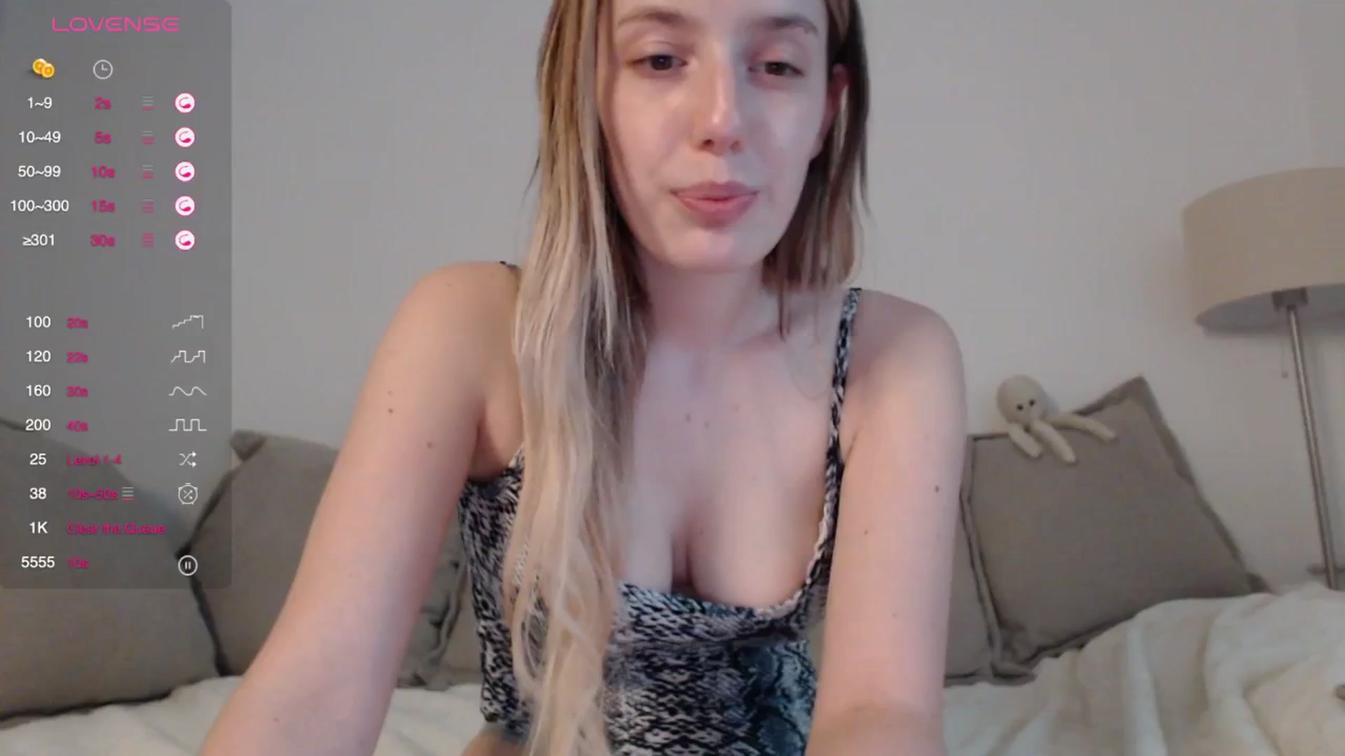 Gallery image thumbnail from Elenaxkiss's myfreecams stream on, 06/12/2025, 17:00 image 17 of 20