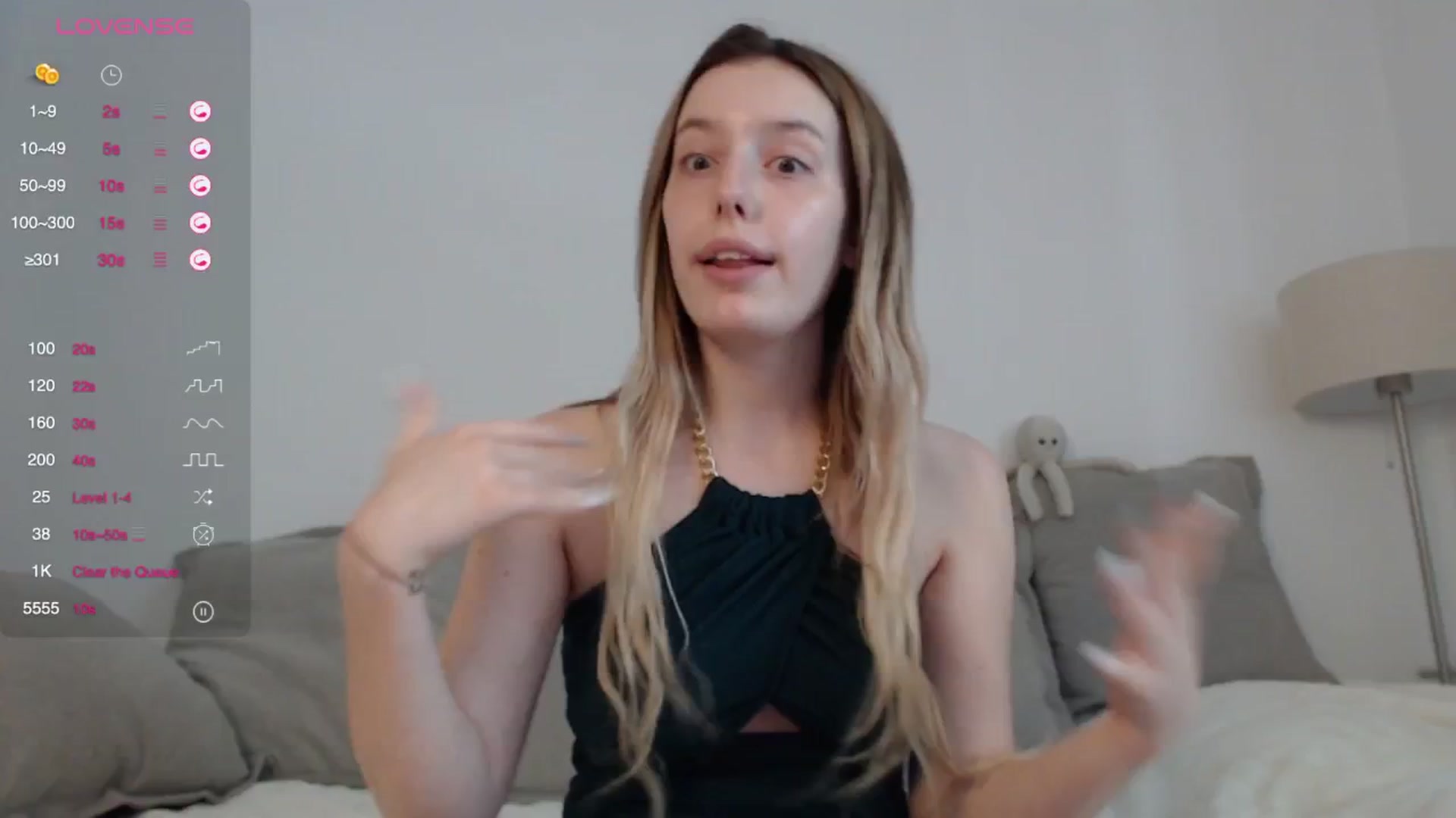Gallery image thumbnail from Elenaxkiss's myfreecams stream on, 06/13/2025, 11:10 image 5 of 20