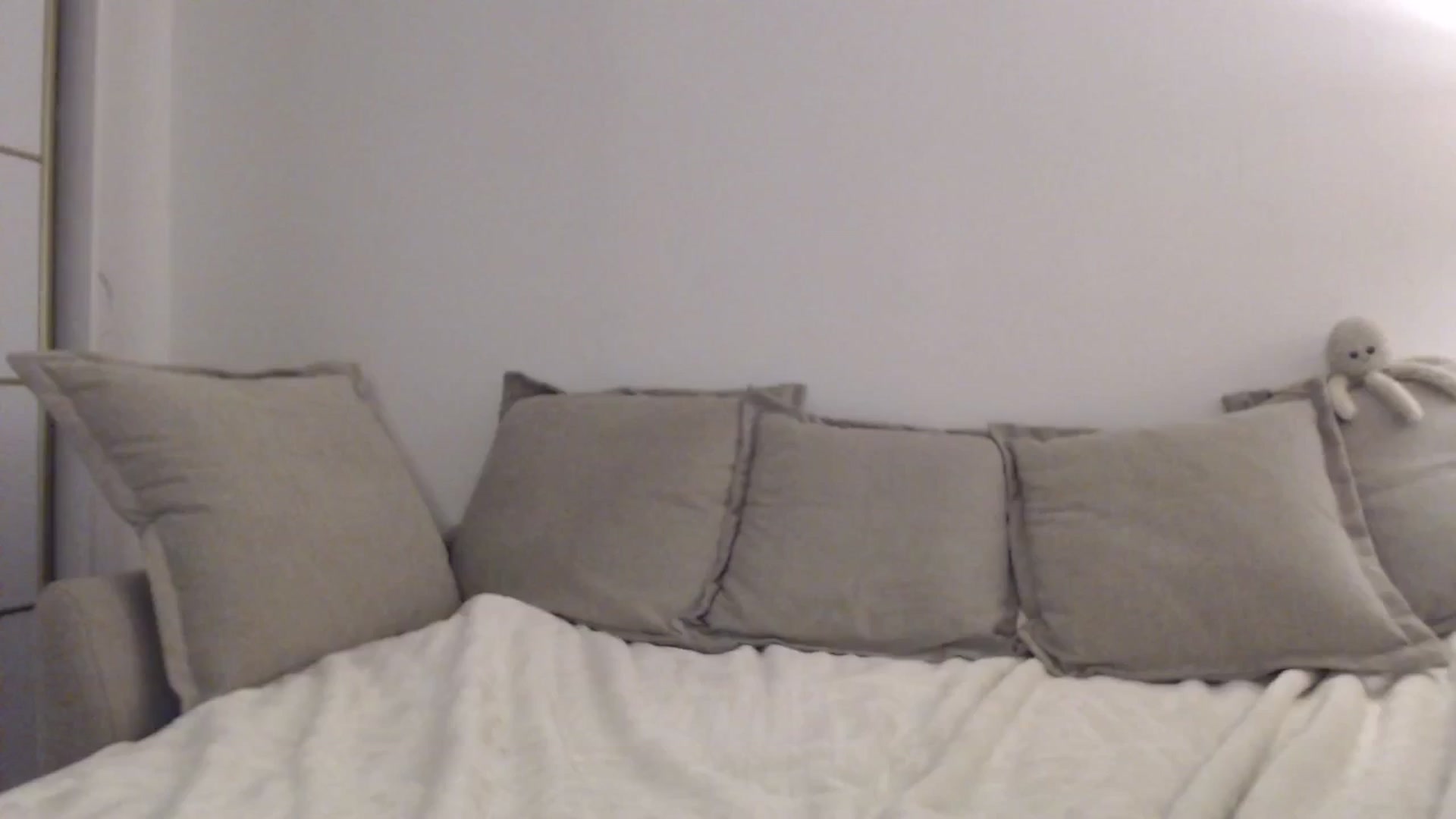 Gallery image thumbnail from Elenaxkiss's myfreecams stream on, 06/17/2025, 17:54 image 16 of 20