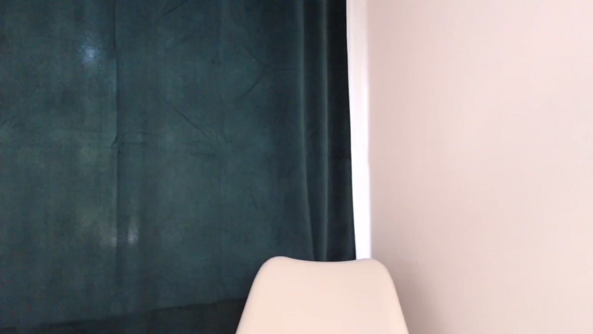 Gallery image thumbnail from Elenaxkiss's myfreecams stream on, 06/20/2025, 11:38 image 17 of 20
