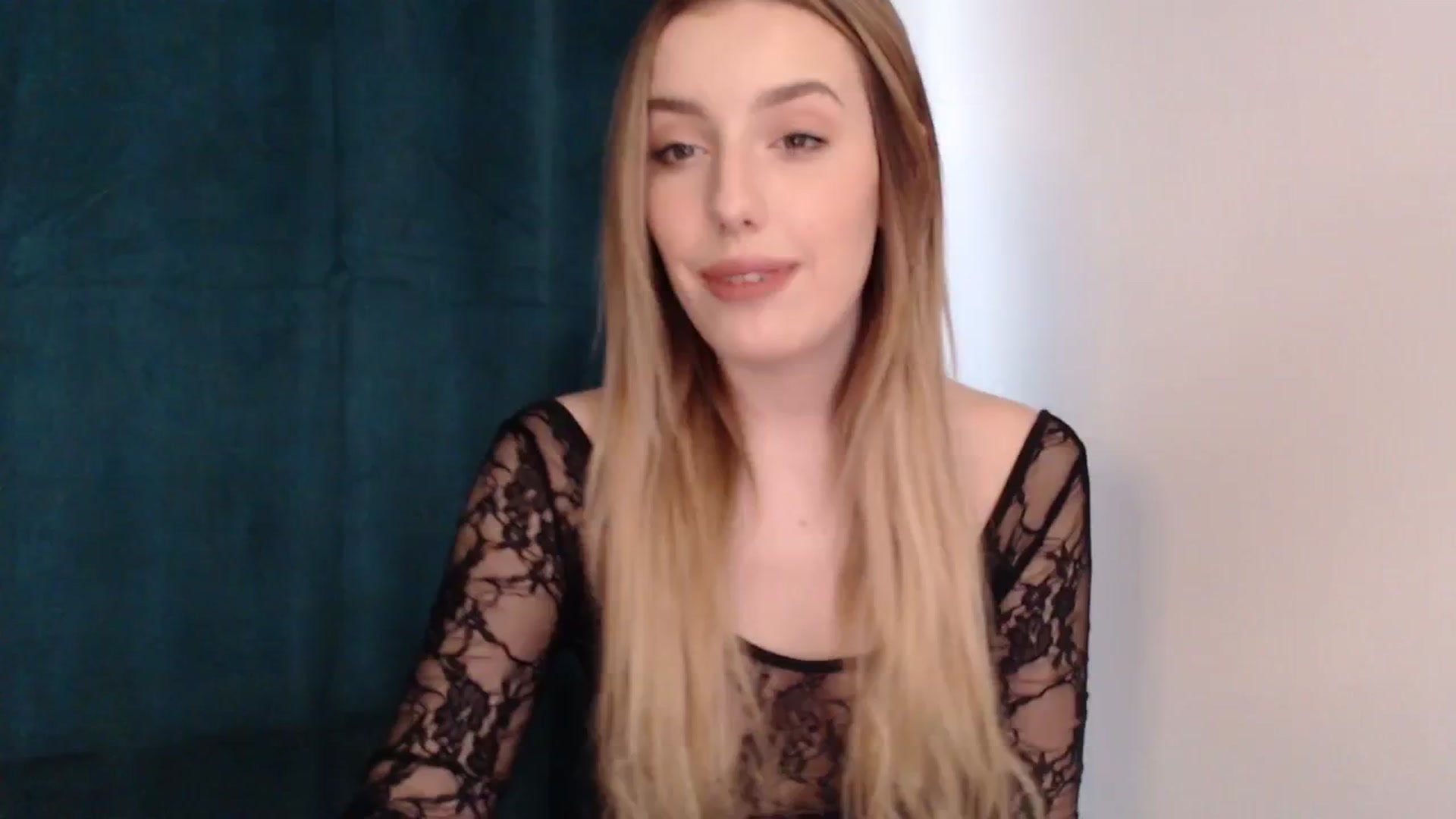 Gallery image thumbnail from Elenaxkiss's myfreecams stream on, 06/23/2025, 09:25 image 5 of 20