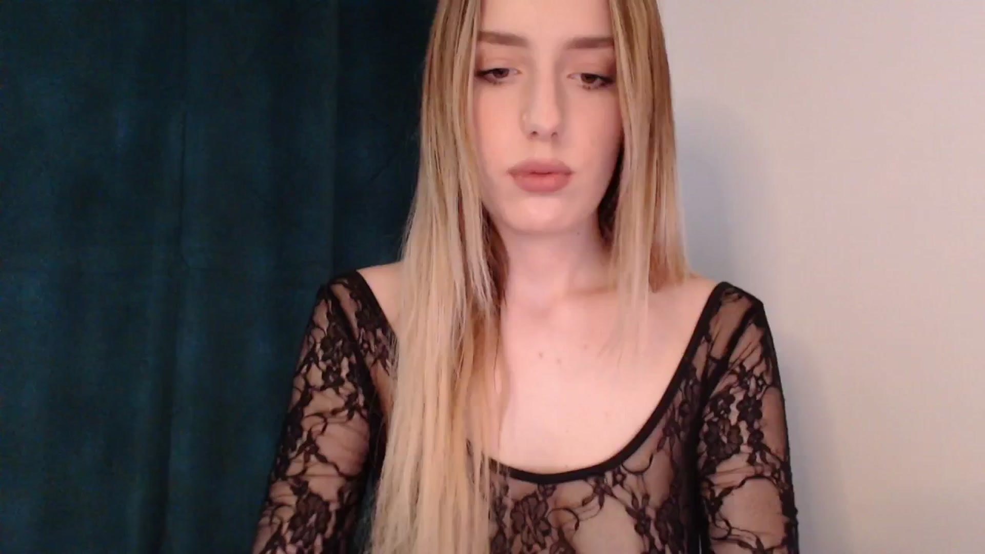 Gallery image thumbnail from Elenaxkiss's myfreecams stream on, 06/23/2025, 10:50 image 13 of 20