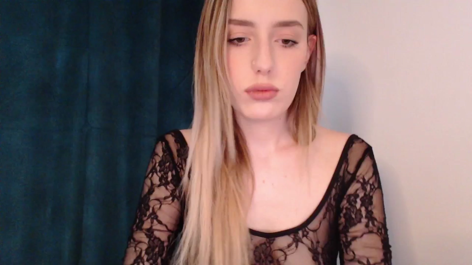 Gallery image thumbnail from Elenaxkiss's myfreecams stream on, 06/23/2025, 10:50 image 2 of 20