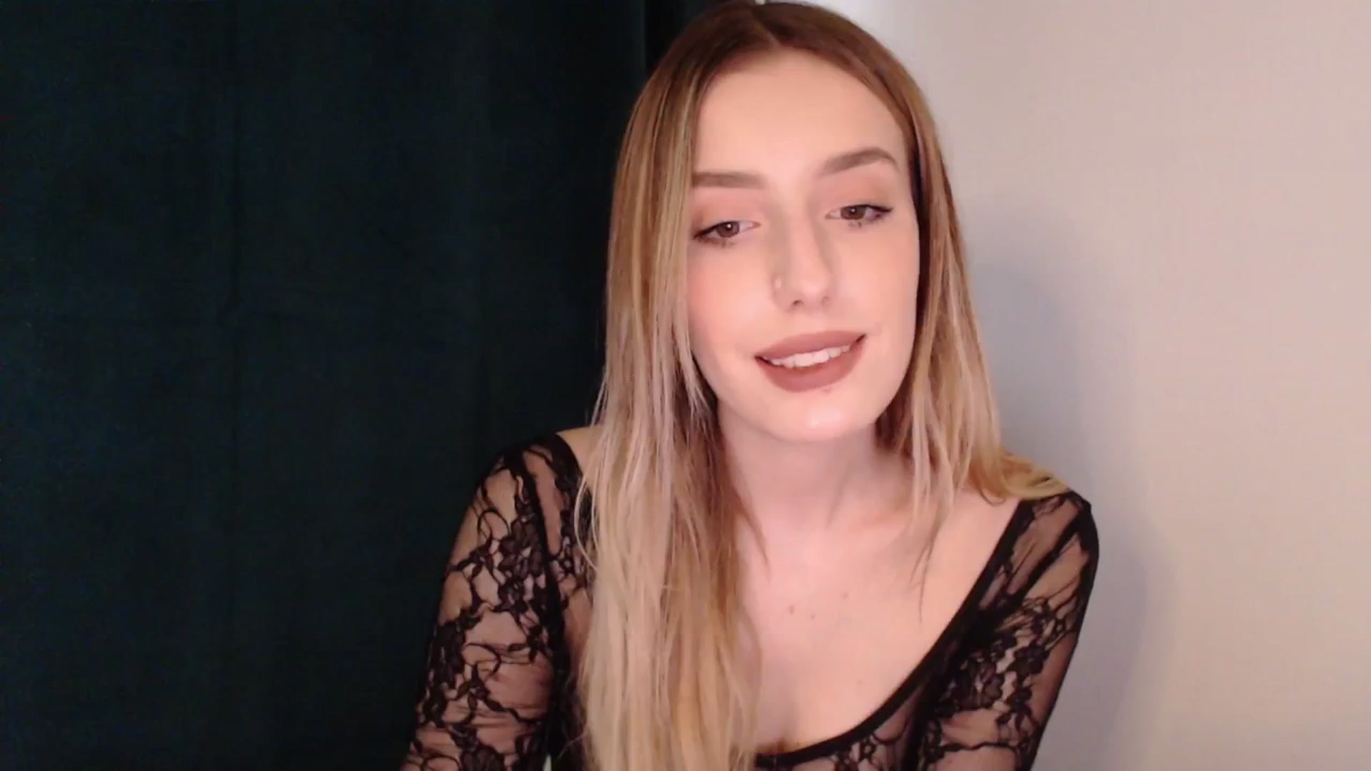 Gallery image thumbnail from Elenaxkiss's myfreecams stream on, 06/23/2025, 14:24 image 20 of 20