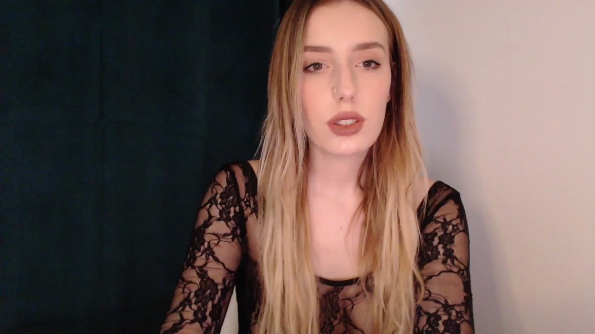 Gallery image thumbnail from Elenaxkiss's myfreecams stream on, 06/23/2025, 14:24 image 6 of 20