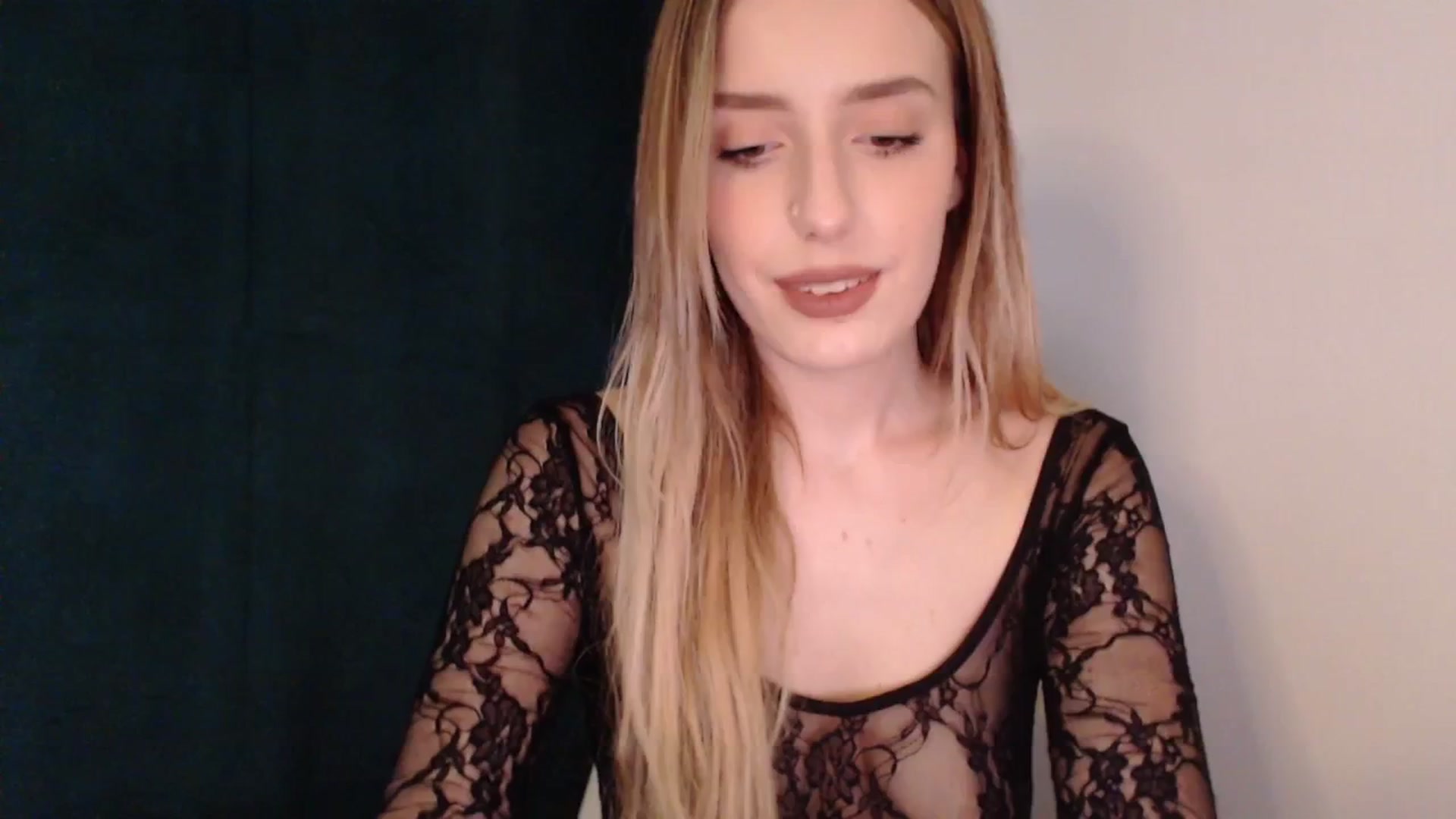 Gallery image thumbnail from Elenaxkiss's myfreecams stream on, 06/23/2025, 14:24 image 19 of 20