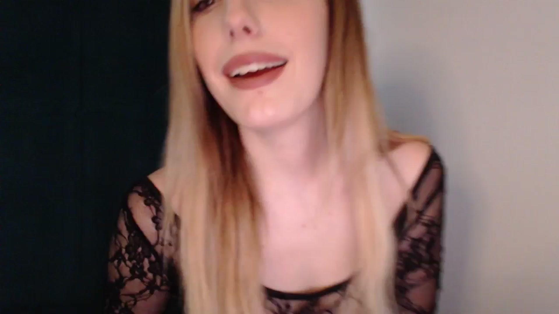 Gallery image thumbnail from Elenaxkiss's myfreecams stream on, 06/23/2025, 15:58 image 14 of 20
