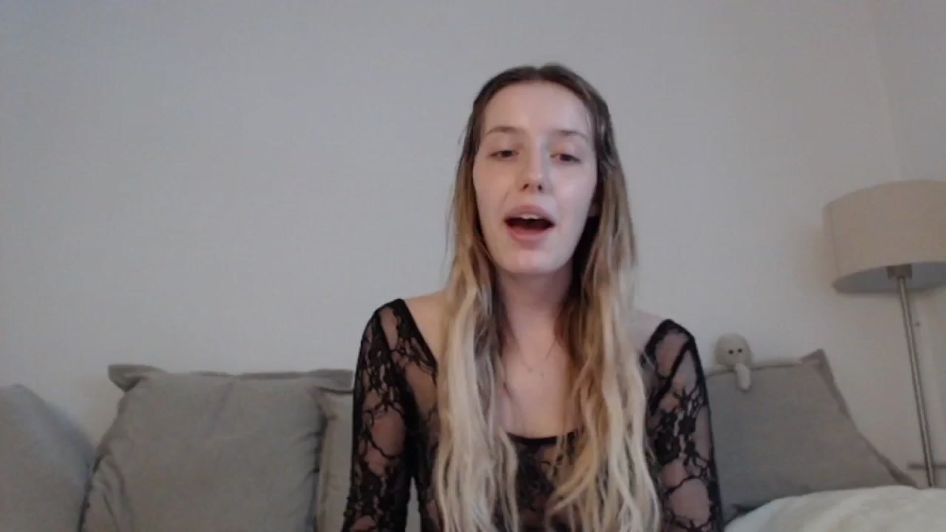 Gallery image thumbnail from Elenaxkiss's myfreecams stream on, 06/29/2025, 13:12 image 6 of 20