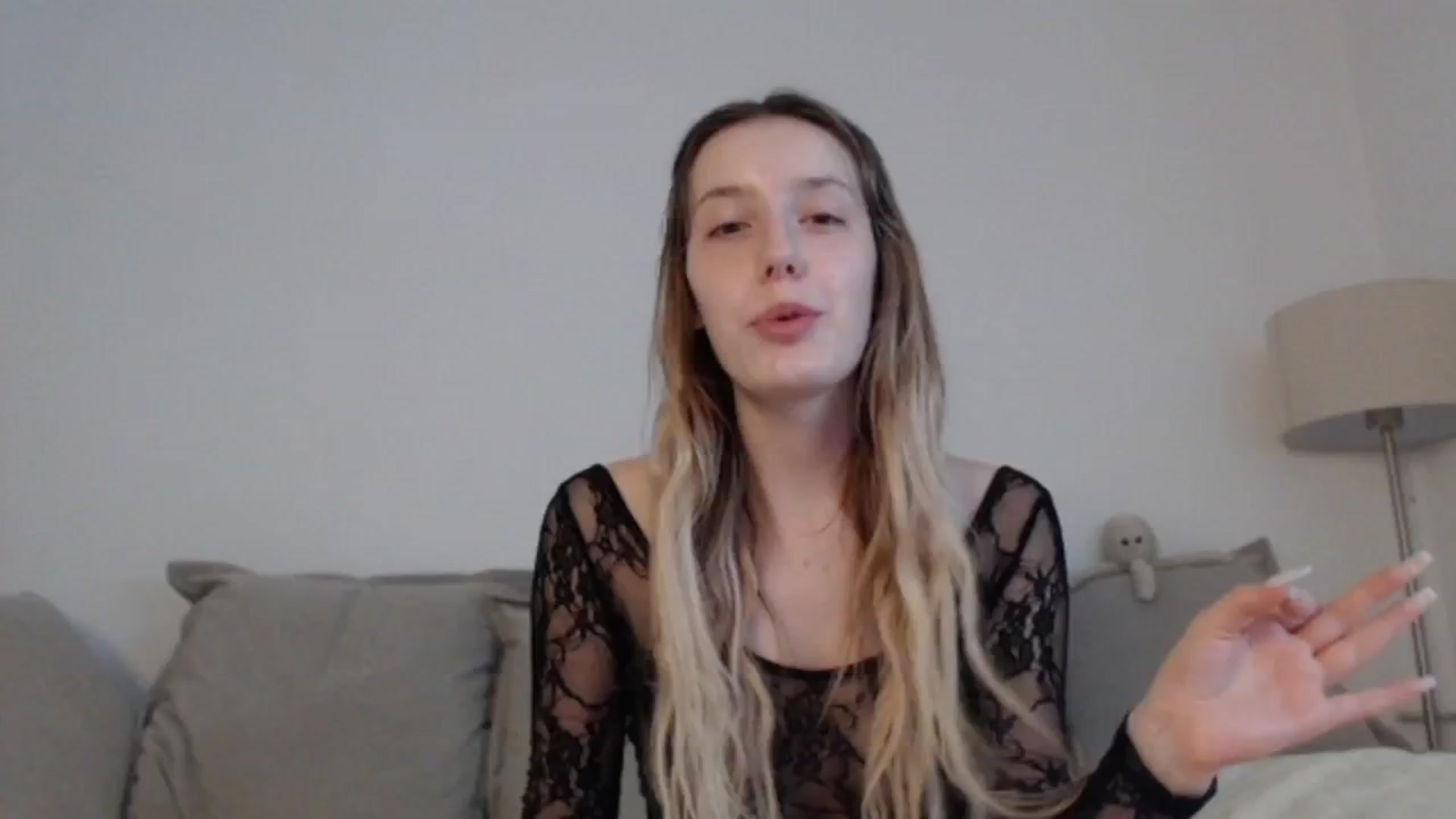 Gallery image thumbnail from Elenaxkiss's myfreecams stream on, 06/29/2025, 13:12 image 5 of 20