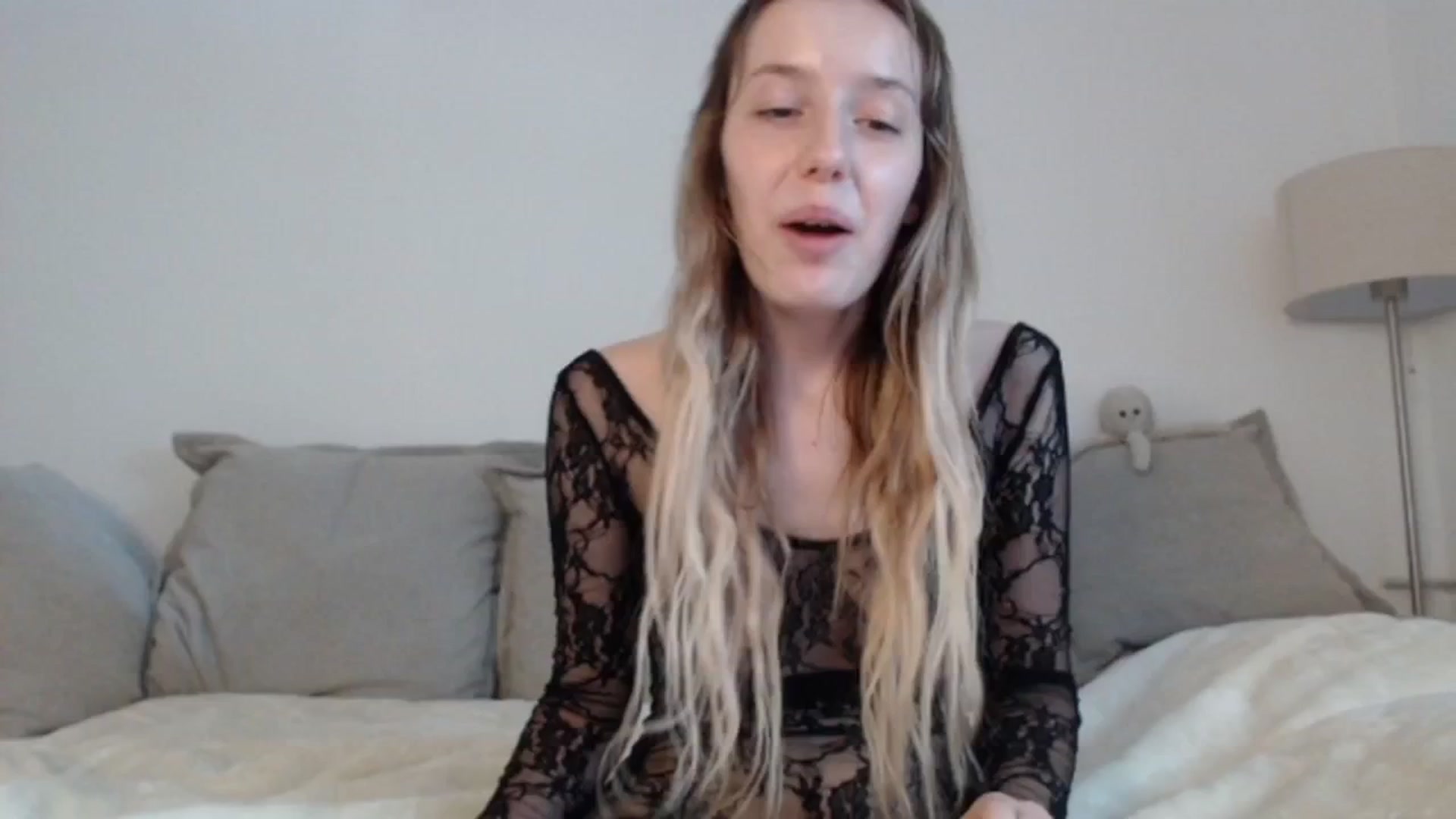 Gallery image thumbnail from Elenaxkiss's myfreecams stream on, 06/29/2025, 13:12 image 8 of 20