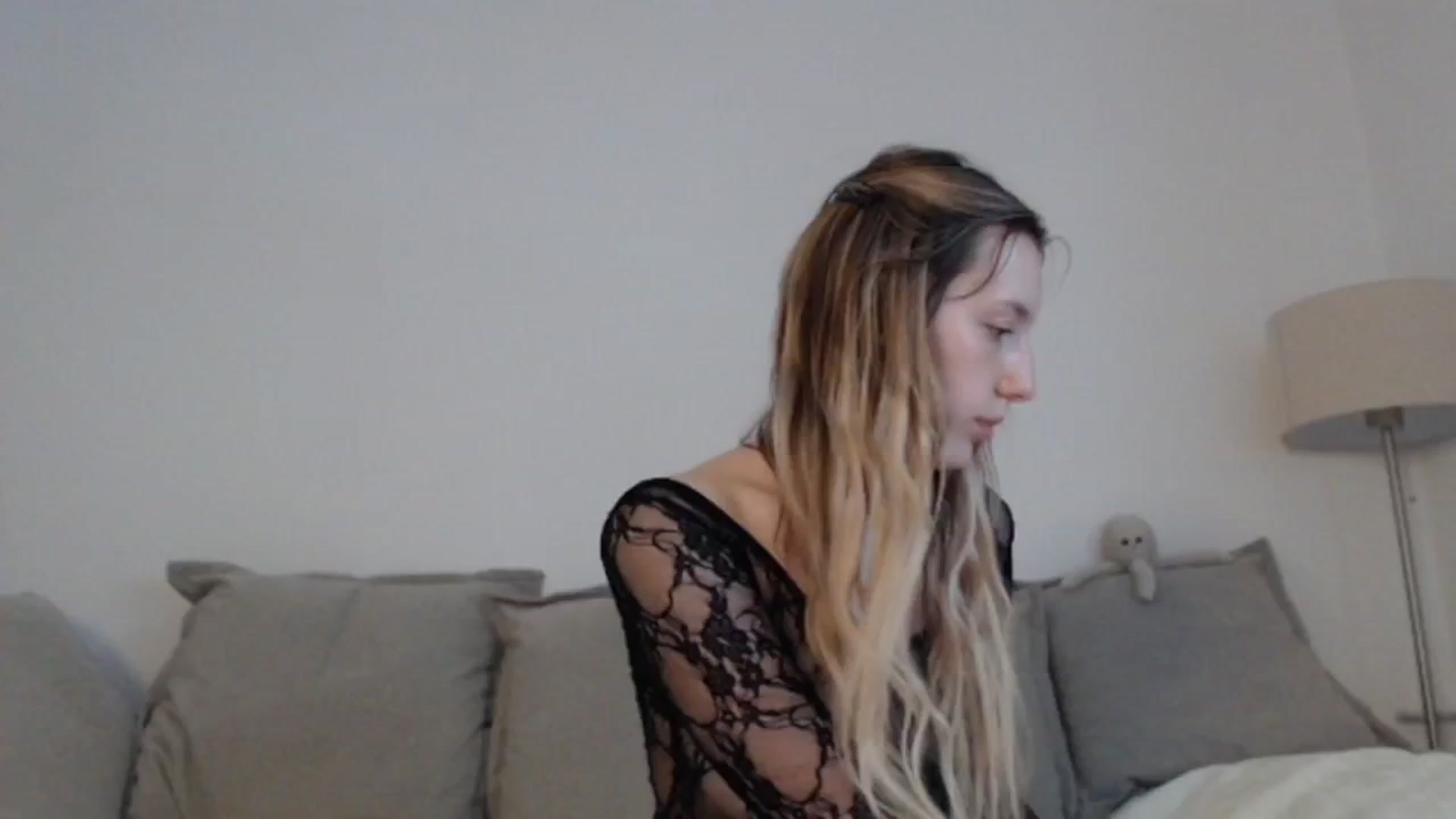 Gallery image thumbnail from Elenaxkiss's myfreecams stream on, 06/29/2025, 13:12 image 7 of 20