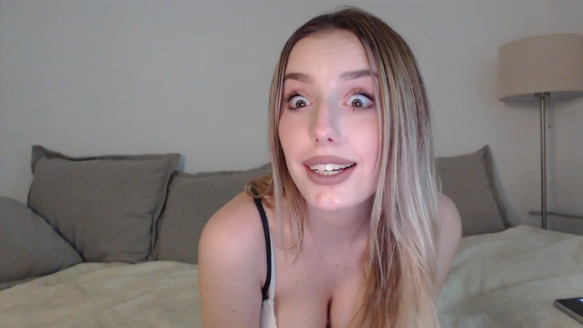 Gallery image thumbnail from Elenaxkiss's myfreecams stream on, 07/02/2025, 16:33 image 14 of 20