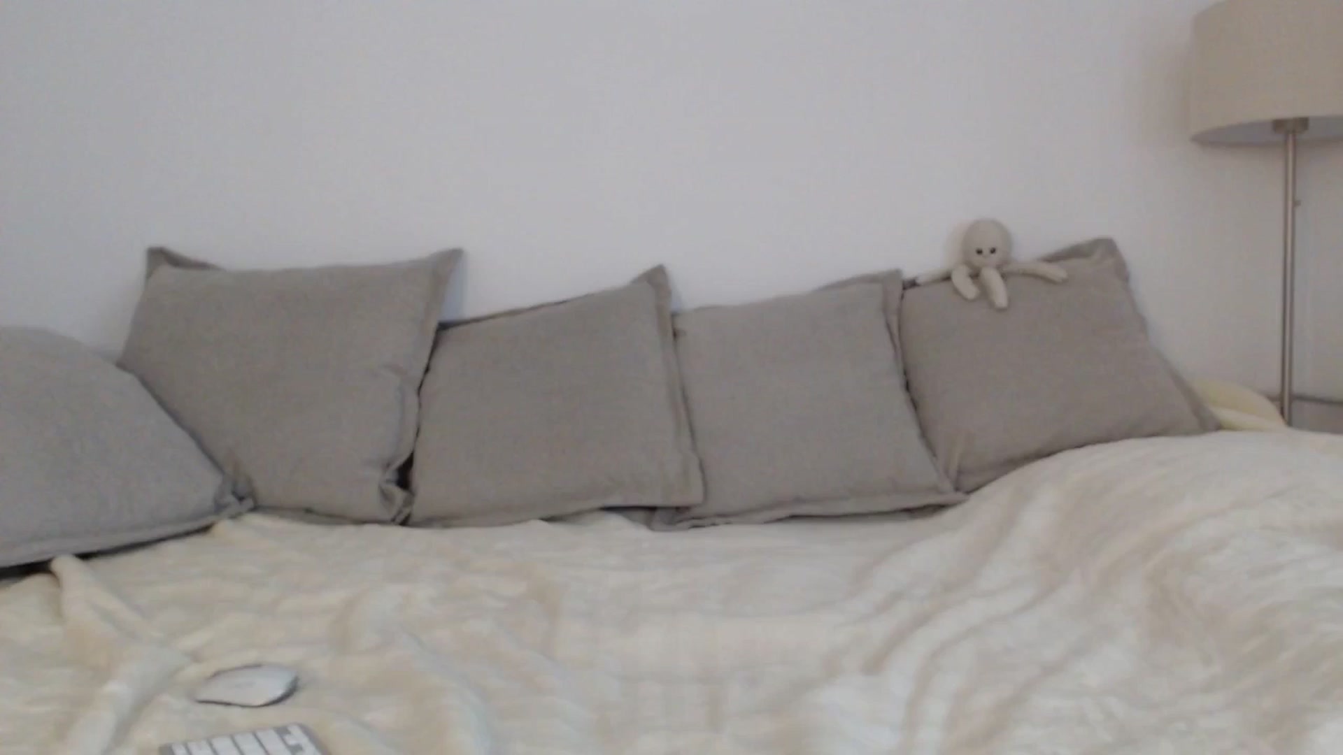 Gallery image thumbnail from Elenaxkiss's myfreecams stream on, 07/04/2025, 11:30 image 10 of 20