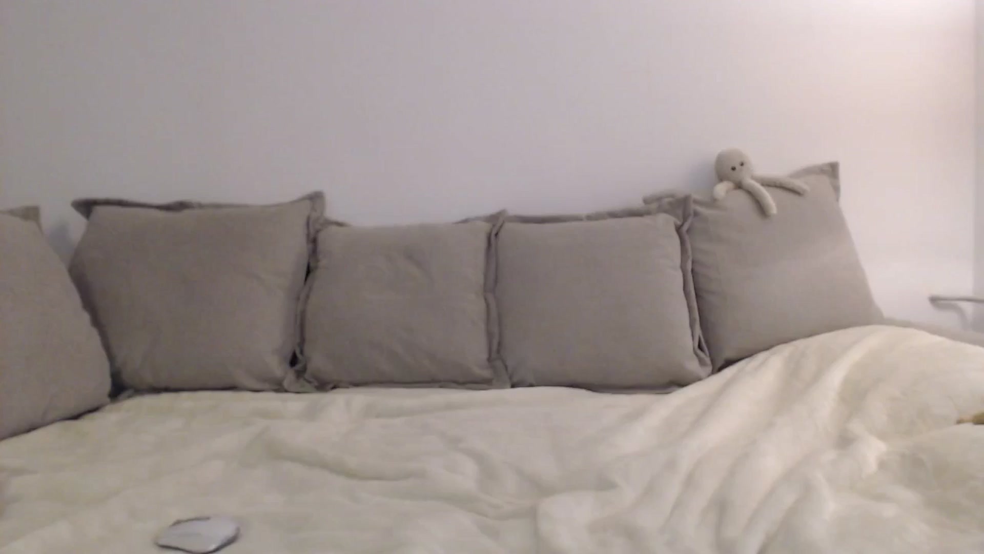 Gallery image thumbnail from Elenaxkiss's myfreecams stream on, 07/16/2025, 13:12 image 5 of 20