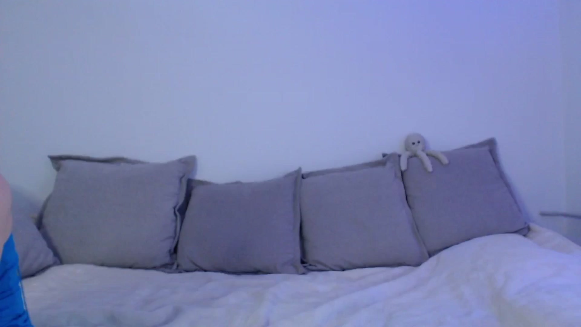 Gallery image thumbnail from Elenaxkiss's myfreecams stream on, 08/03/2025, 11:30 image 18 of 20