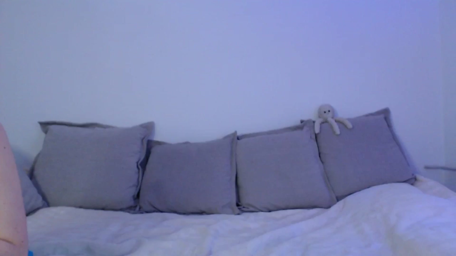 Gallery image thumbnail from Elenaxkiss's myfreecams stream on, 08/03/2025, 11:30 image 20 of 20