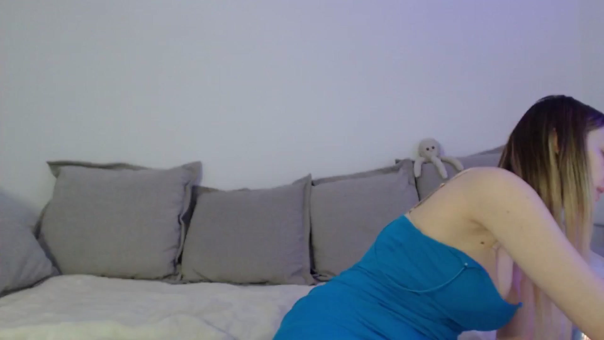Gallery image thumbnail from Elenaxkiss's myfreecams stream on, 08/03/2025, 11:30 image 5 of 20