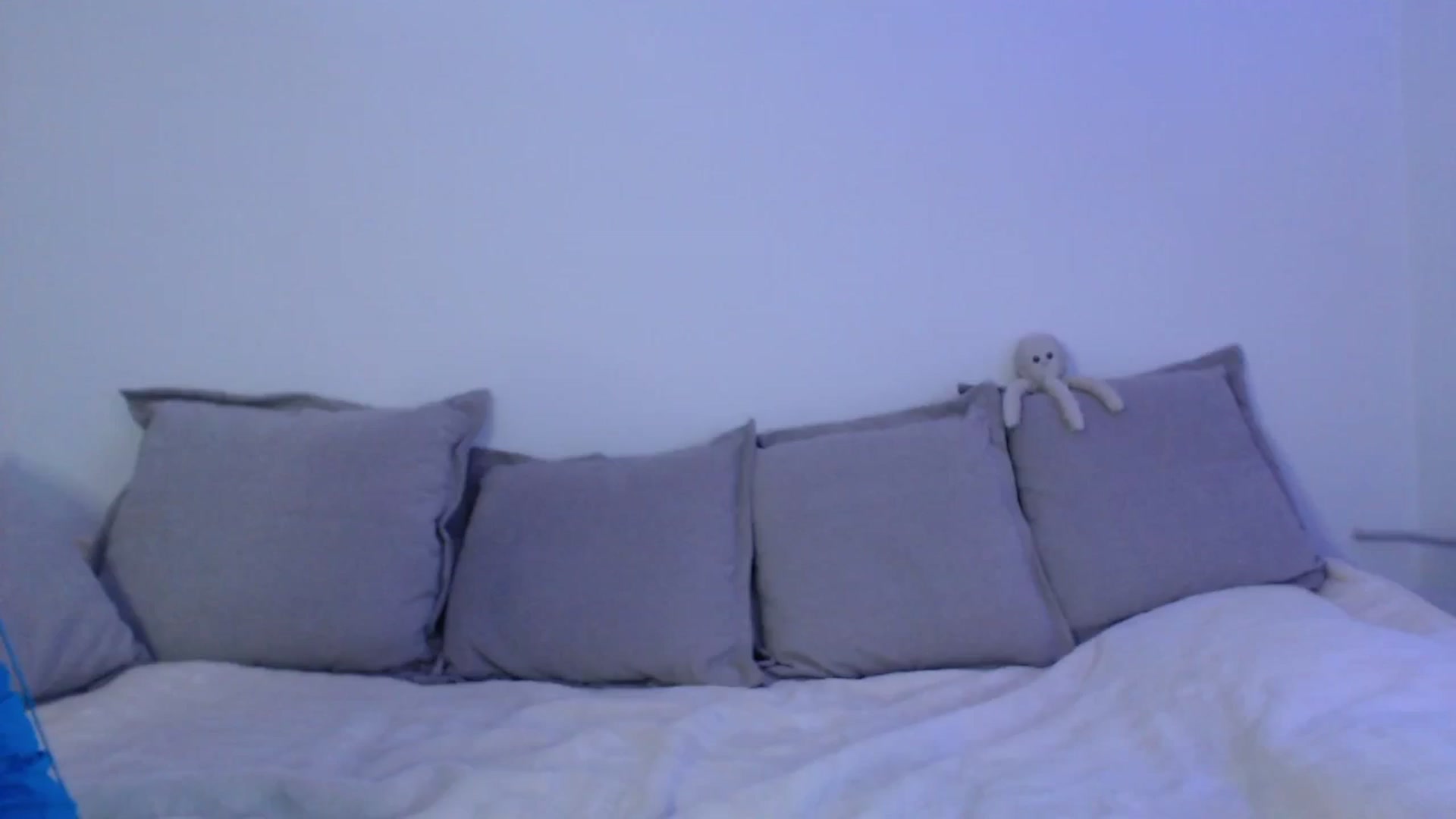 Gallery image thumbnail from Elenaxkiss's myfreecams stream on, 08/03/2025, 11:30 image 15 of 20