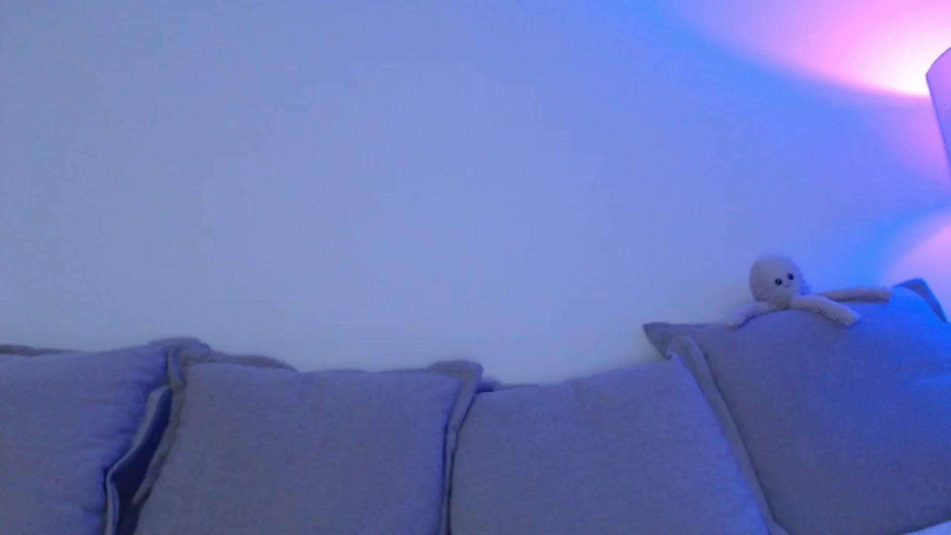 Gallery image thumbnail from Elenaxkiss's myfreecams stream on, 08/05/2025, 10:39 image 17 of 20