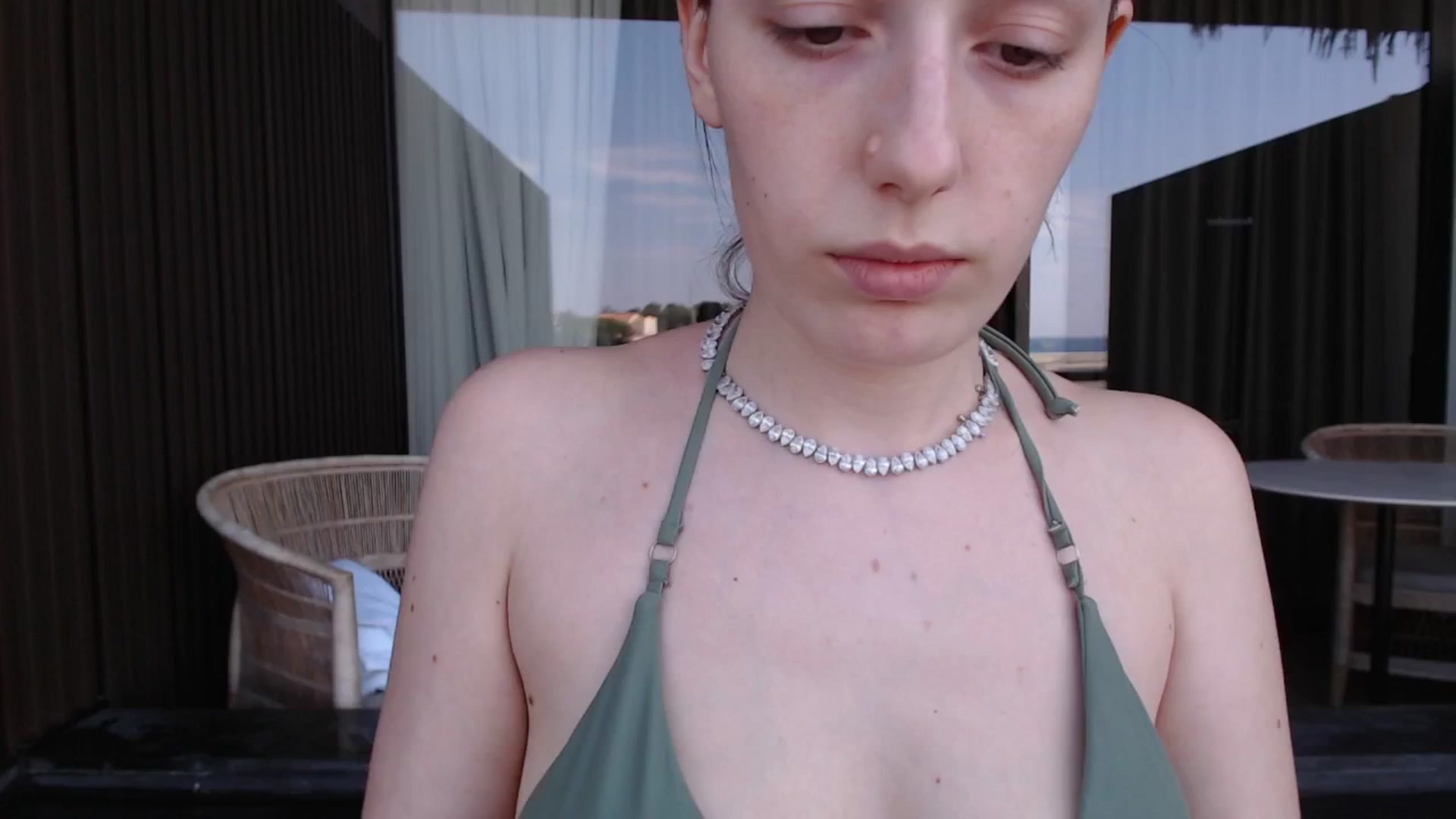 Gallery image thumbnail from Elenaxkiss's myfreecams stream on, 08/13/2025, 12:06 image 1 of 20