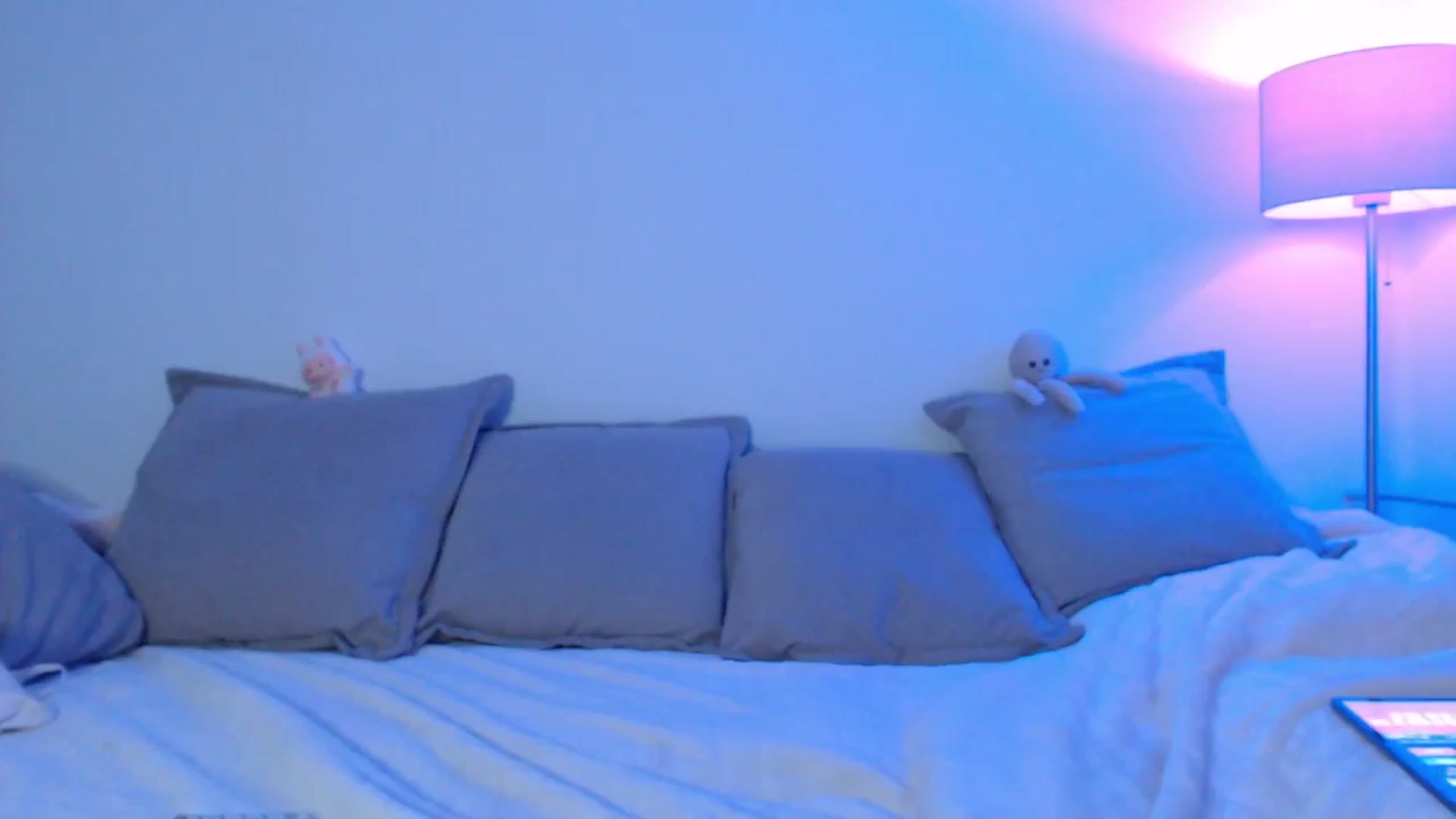 Gallery image thumbnail from Elenaxkiss's myfreecams stream on, 08/20/2025, 22:08 image 14 of 20