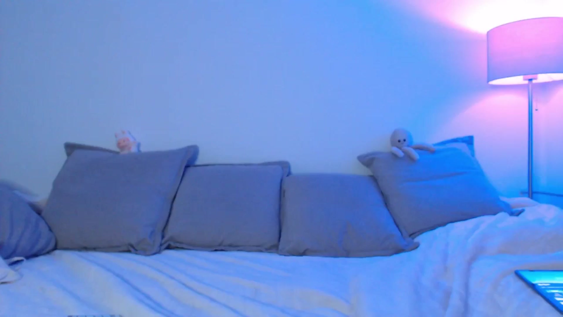 Gallery image thumbnail from Elenaxkiss's myfreecams stream on, 08/20/2025, 22:08 image 15 of 20