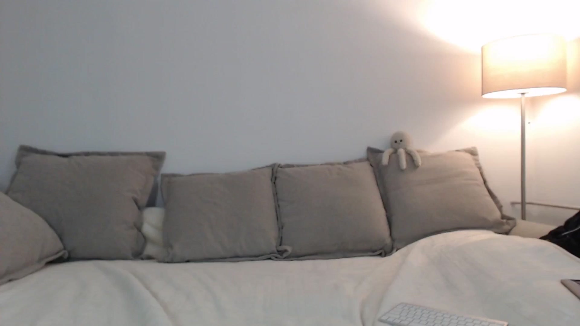 Gallery image thumbnail from Elenaxkiss's myfreecams stream on, 08/23/2025, 11:21 image 2 of 20