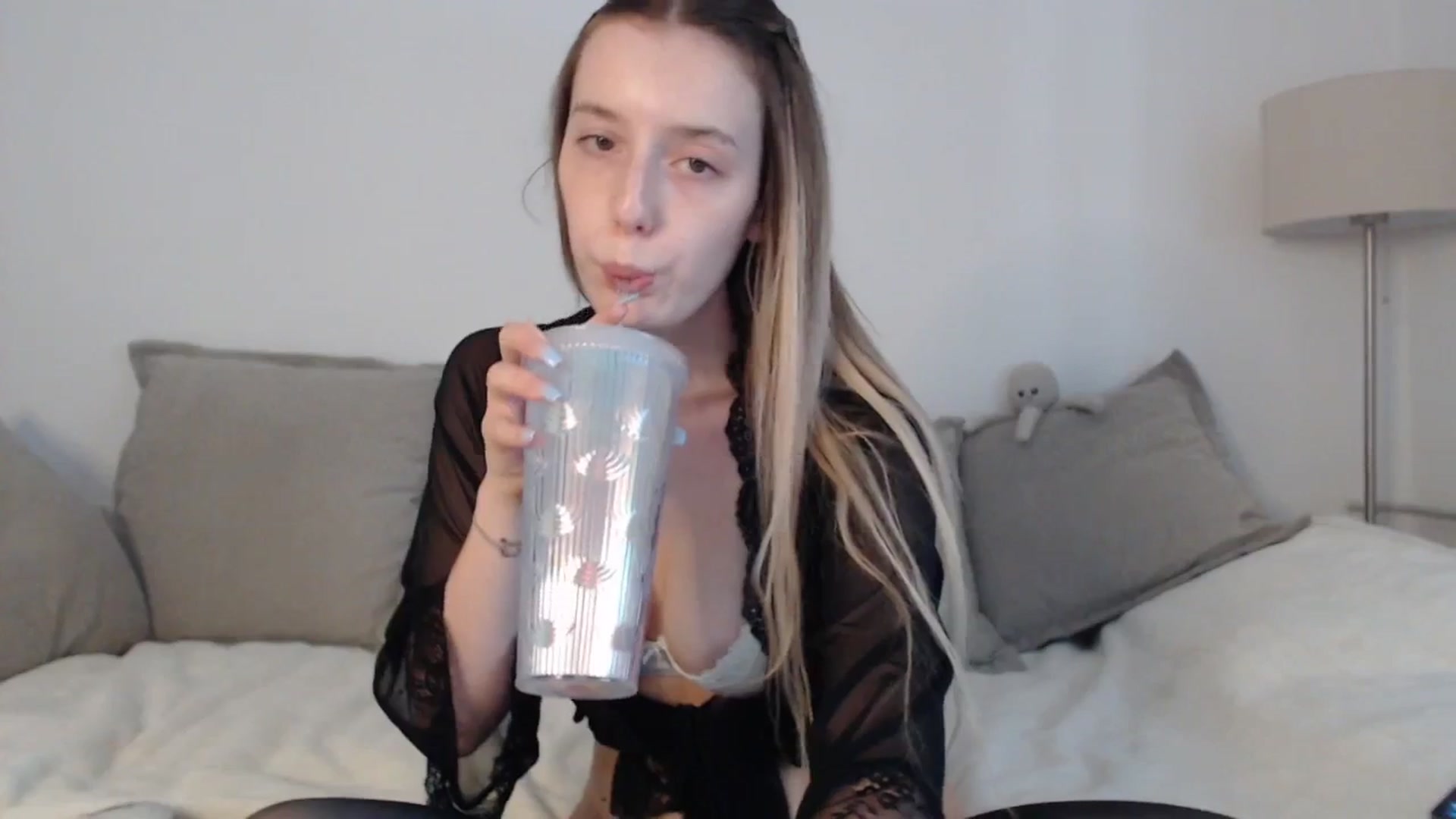 Gallery image thumbnail from Elenaxkiss's myfreecams stream on, 08/27/2025, 10:34 image 12 of 20