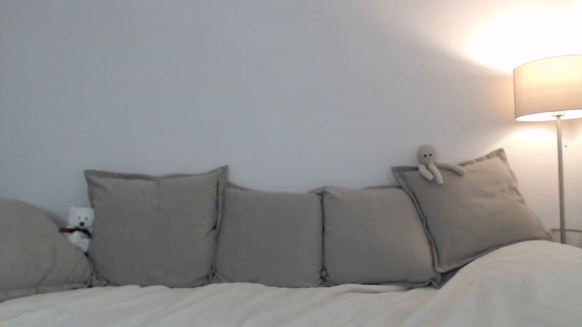 Gallery image thumbnail from Elenaxkiss's myfreecams stream on, 08/28/2025, 10:52 image 1 of 20