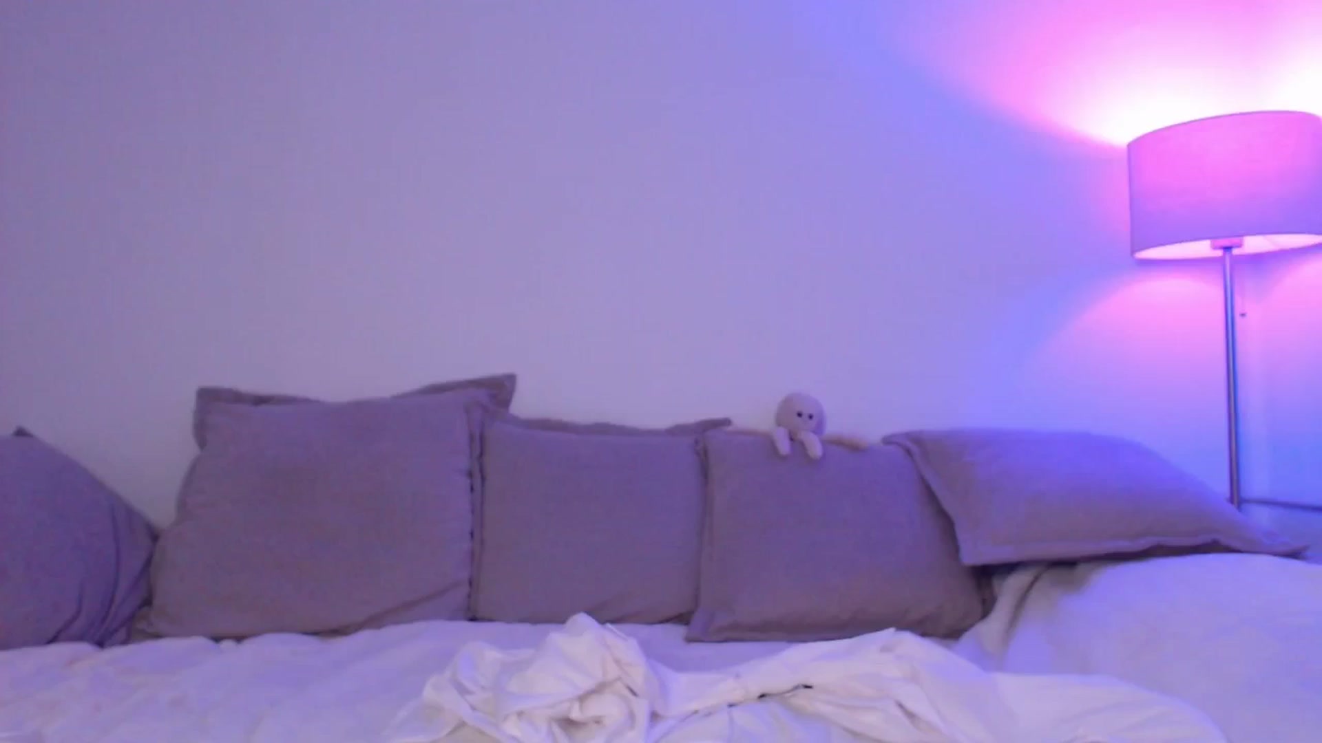 Gallery image thumbnail from Elenaxkiss's myfreecams stream on, 08/29/2025, 17:12 image 14 of 20