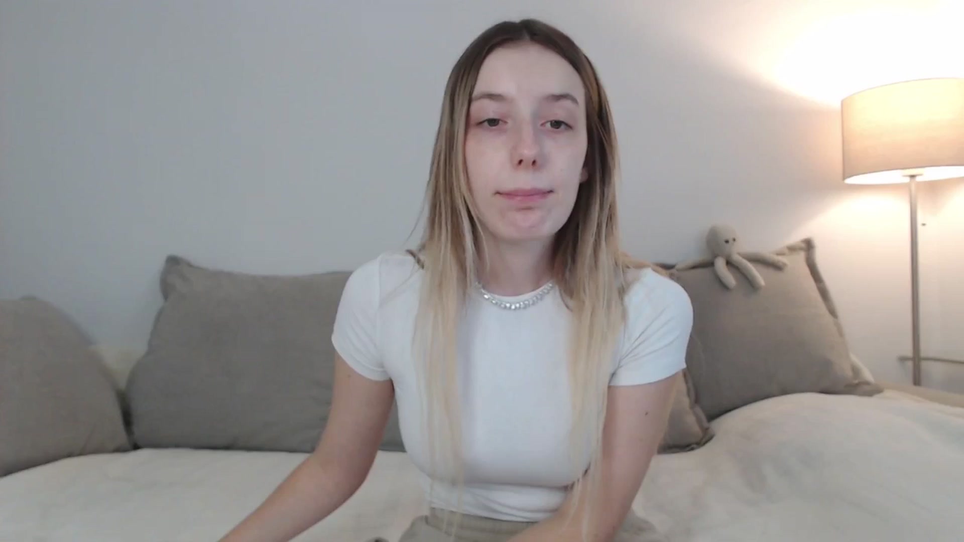 Gallery image thumbnail from Elenaxkiss's myfreecams stream on, 08/31/2025, 09:52 image 5 of 20