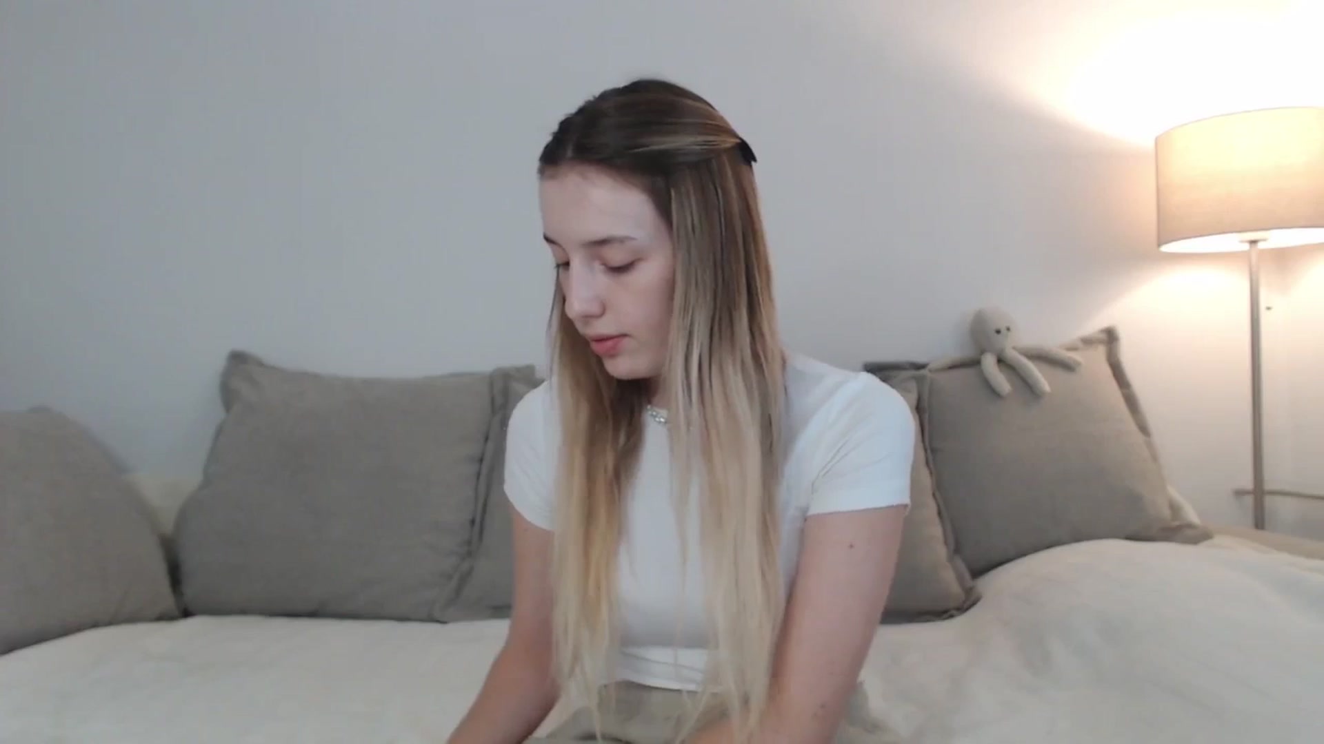 Gallery image thumbnail from Elenaxkiss's myfreecams stream on, 08/31/2025, 09:52 image 7 of 20