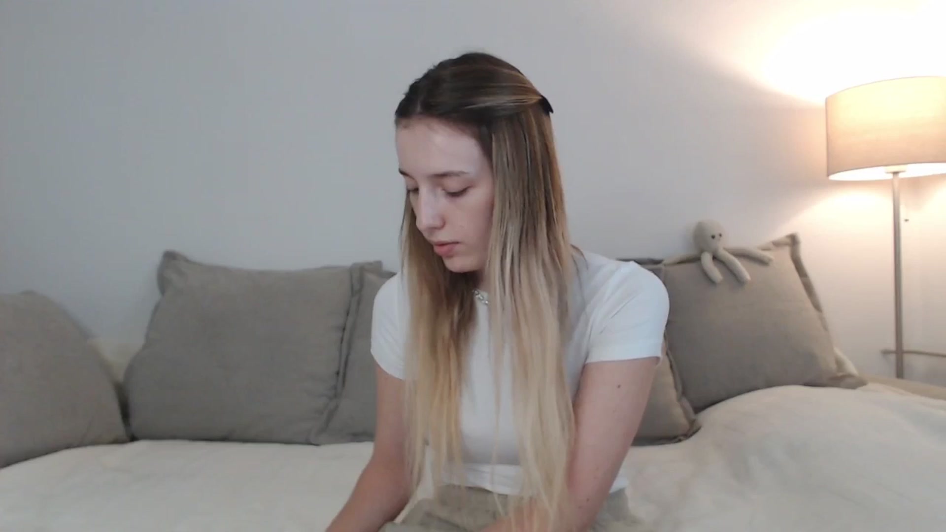 Gallery image thumbnail from Elenaxkiss's myfreecams stream on, 08/31/2025, 09:52 image 8 of 20
