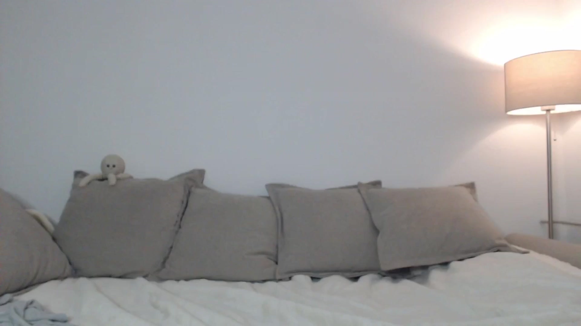 Gallery image thumbnail from Elenaxkiss's myfreecams stream on, 09/01/2025, 17:08 image 16 of 20
