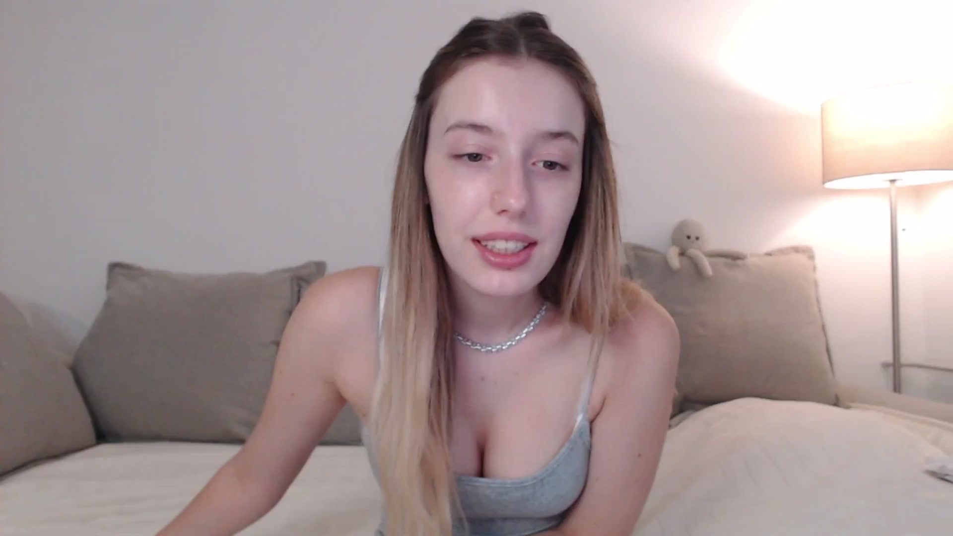Gallery image thumbnail from Elenaxkiss's myfreecams stream on, 09/03/2025, 10:07 image 2 of 20